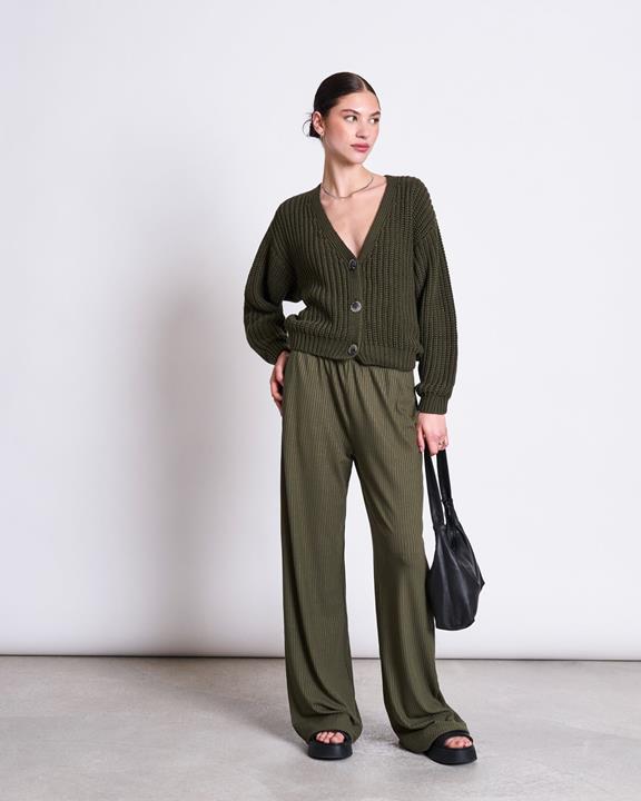Dikke Cardigan Lena Donker Olijf from Shop Like You Give a Damn