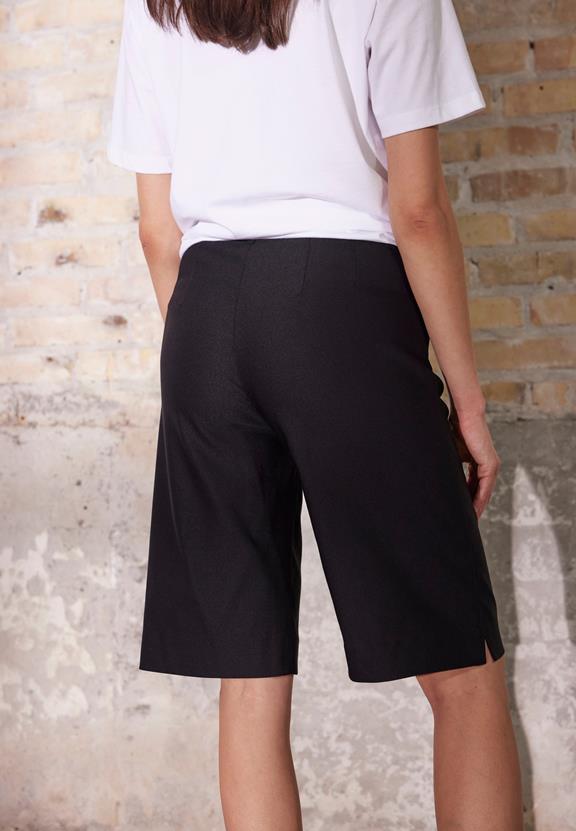 Losse Shorts Donna Zwart from Shop Like You Give a Damn