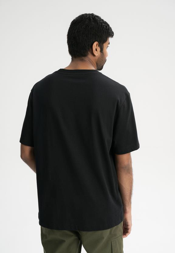 T-Shirt Oversized Zware Bhajan Zwart from Shop Like You Give a Damn