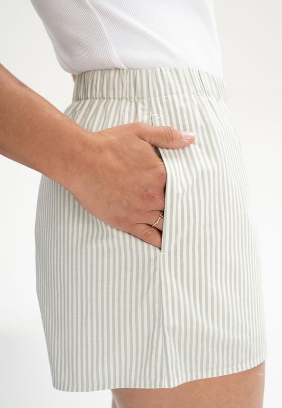 Pyjama Shorts Vanika Gestreept Tijmgroen/Natuurlijk Wit from Shop Like You Give a Damn