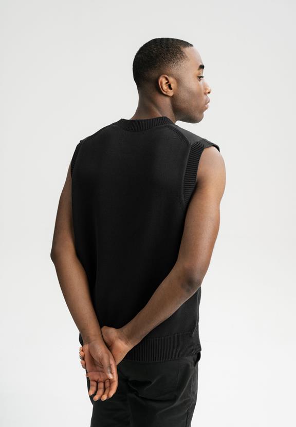Gebreid Vest Lakesh Zwart from Shop Like You Give a Damn