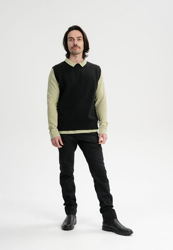 Gebreid Vest Lakesh Zwart from Shop Like You Give a Damn