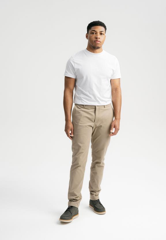 Chino-Broek Regular Fit Ranjith Koriander Beige from Shop Like You Give a Damn