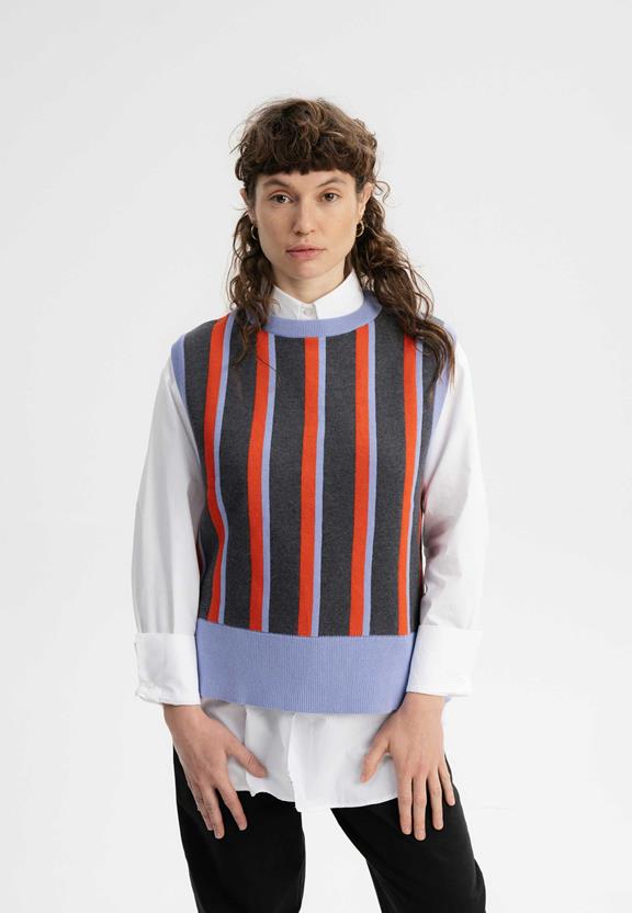 Vest Jacquard Knit Jamuna Gestreept Baksteenrood from Shop Like You Give a Damn Vest Jacquard Knit Jamuna Gestreept Baksteenrood from Shop Like You Give a Damn