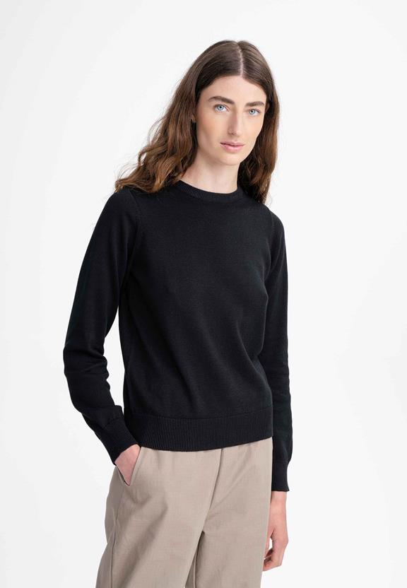 Trui Fine Knit Dhana Zwart via Shop Like You Give a Damn