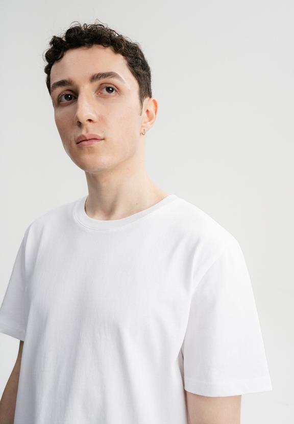 T-Shirt Zwaar Pravin Wit from Shop Like You Give a Damn
