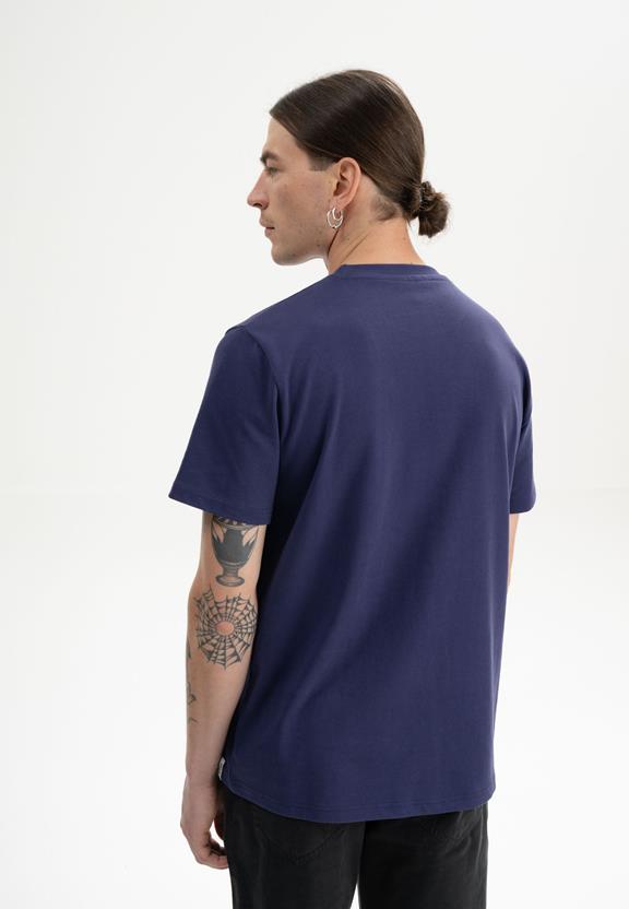 T-Shirt Heavy Pravin Summer Night Paars from Shop Like You Give a Damn