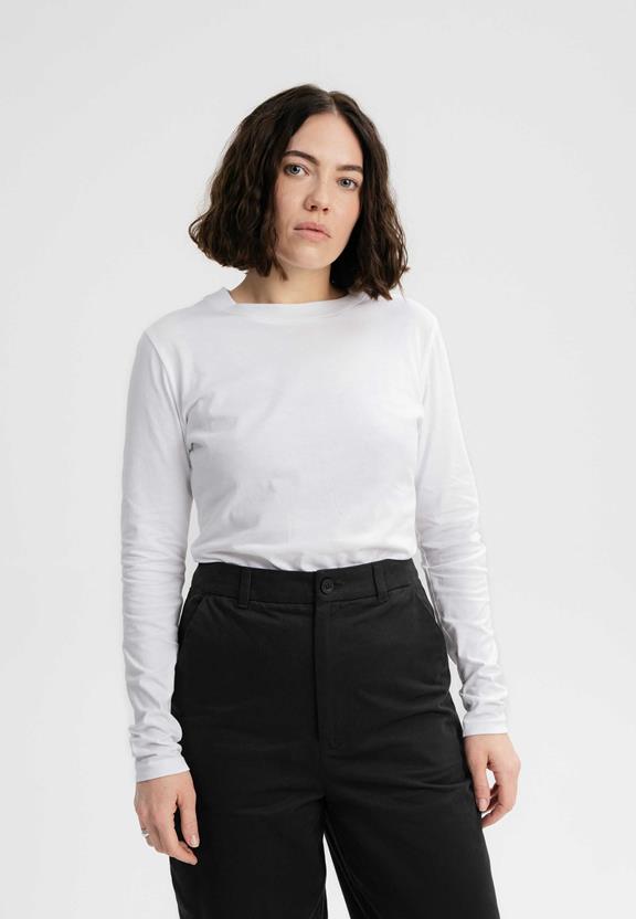 Shirt Basic Lange Mouw Dhivya Wit via Shop Like You Give a Damn