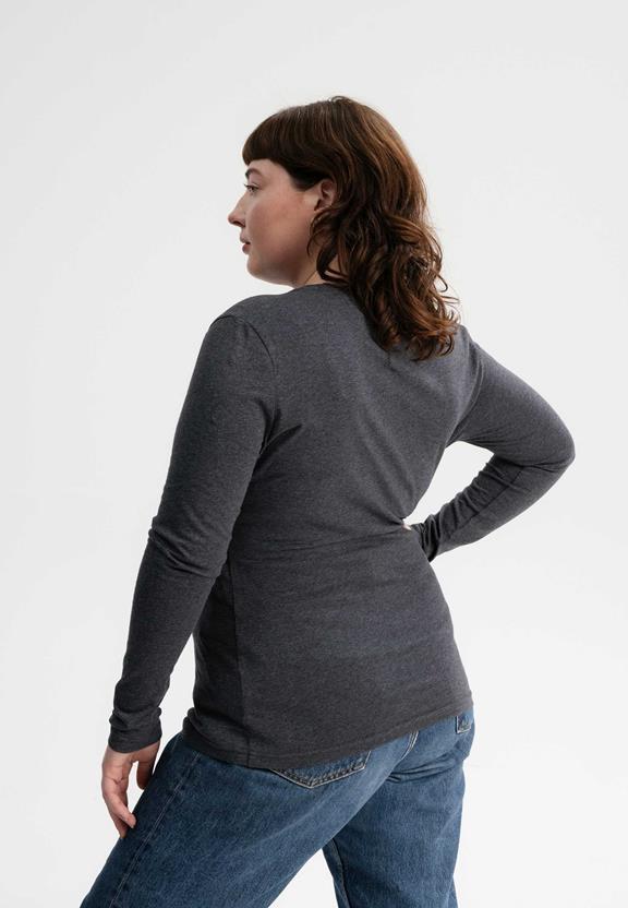 Shirt Basic Lange Mouw Dhivya Antraciet Melange Grijs from Shop Like You Give a Damn