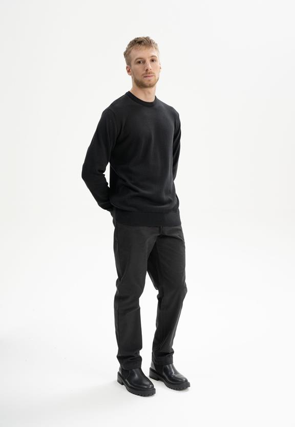 Fijn Gebreide Trui Himal Zwart from Shop Like You Give a Damn