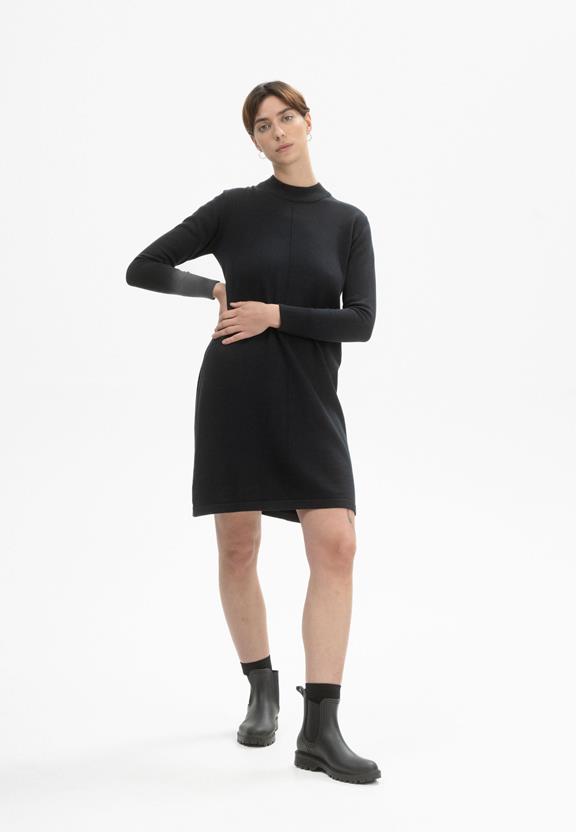 Jurk Basic Fijn Gebreid Harleen Zwart from Shop Like You Give a Damn