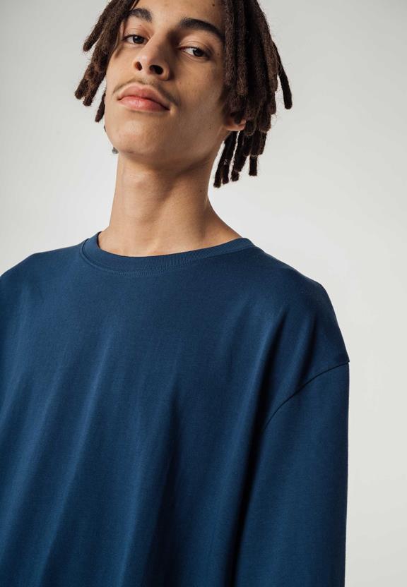 T-Shirt Oversized Heavy Bhajan Donkerblauw from Shop Like You Give a Damn