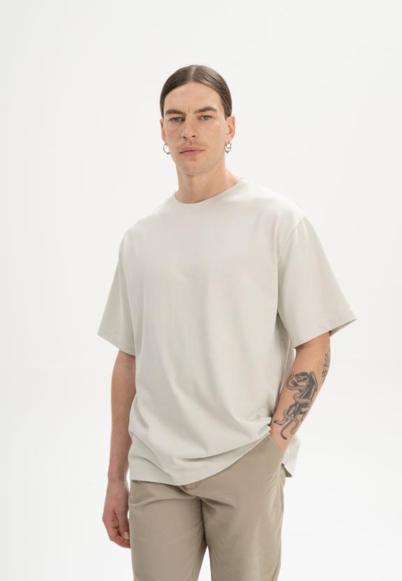 T-Shirt Oversized Zware Bhajan Berk Beige from Shop Like You Give a Damn