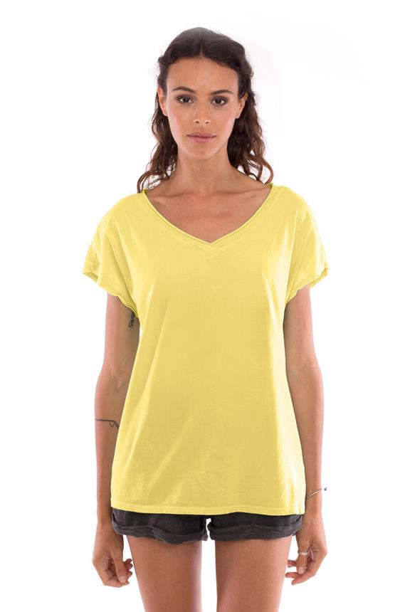 Top Maxi V Limoen Geel via Shop Like You Give a Damn