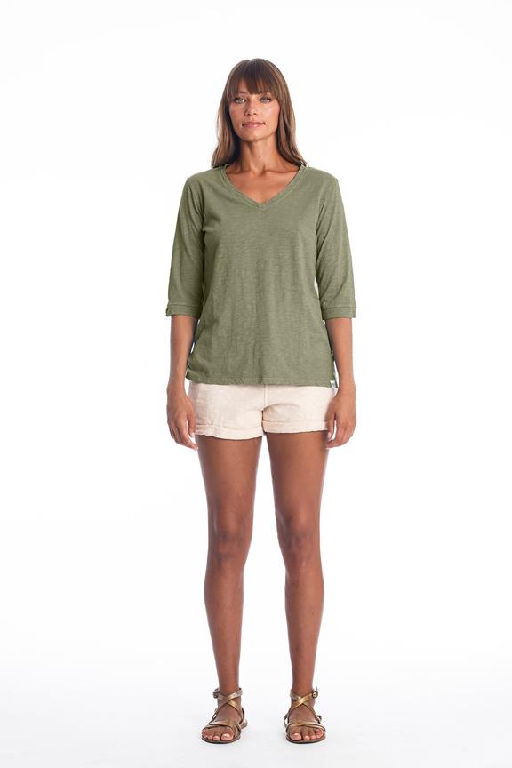 Top Lisa Khaki Groen via Shop Like You Give a Damn