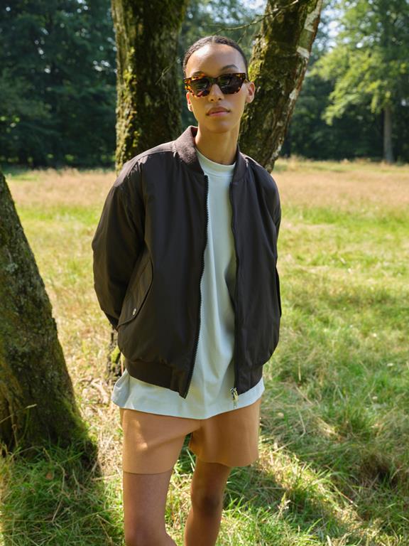 Bomberjack Salia Vervaagd Zwart via Shop Like You Give a Damn