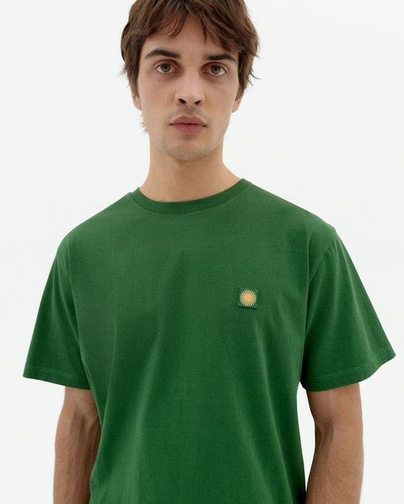 T-Shirt Met Gele Zon Op De Rug Groen from Shop Like You Give a Damn