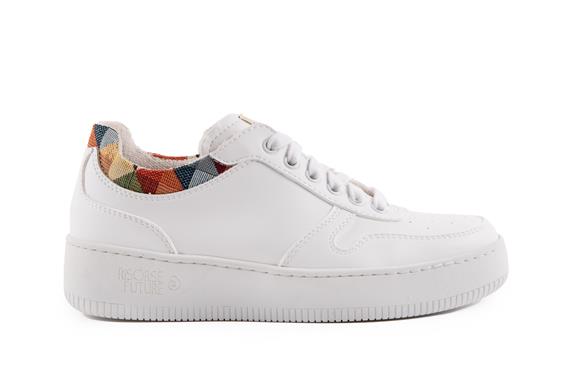 Sneakers Athena Pyramid Wit via Shop Like You Give a Damn