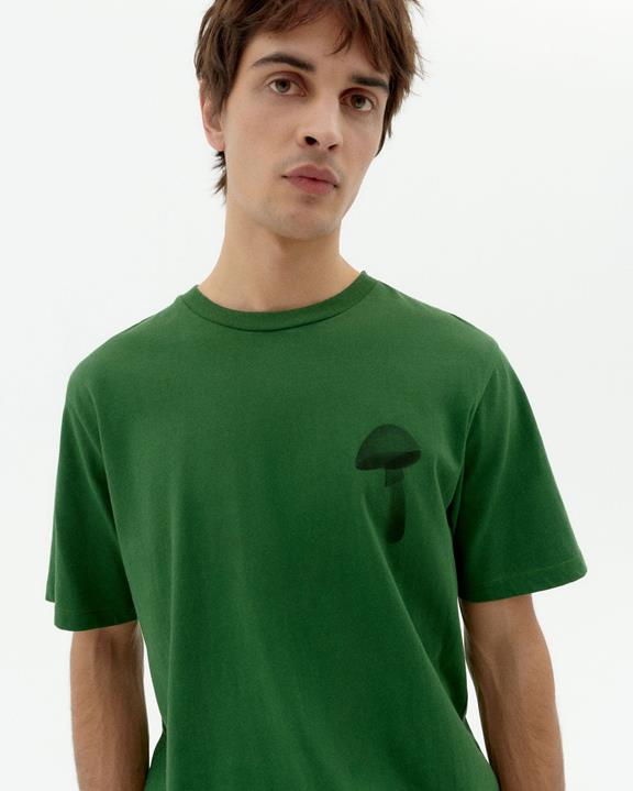 T-Shirt Zach Funghi Groen from Shop Like You Give a Damn