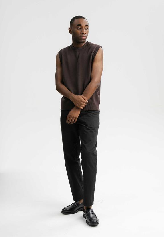 Gebreid Vest Lakesh Brown from Shop Like You Give a Damn