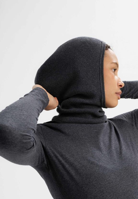 Balaclava Fijngebreid Charvi Donkergrijs from Shop Like You Give a Damn