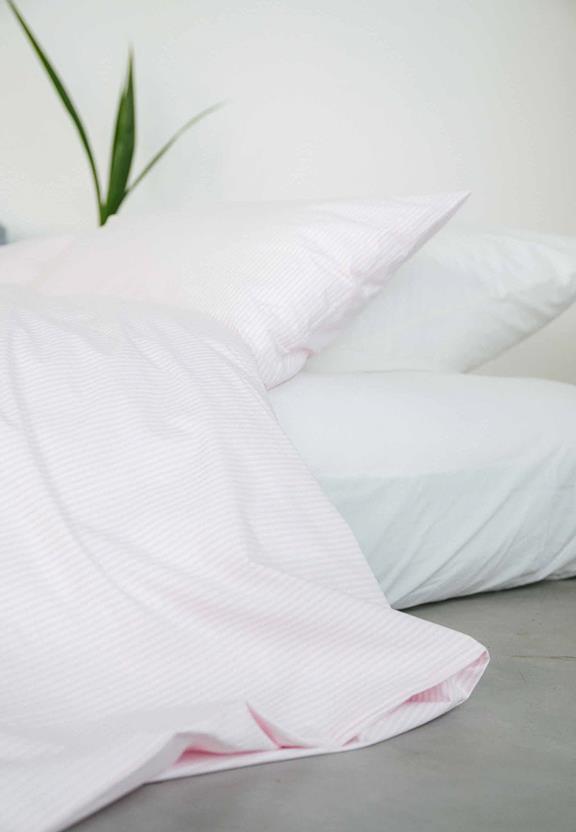 Beddengoedset Majuli Stripes Rose / Natuurlijk Wit from Shop Like You Give a Damn