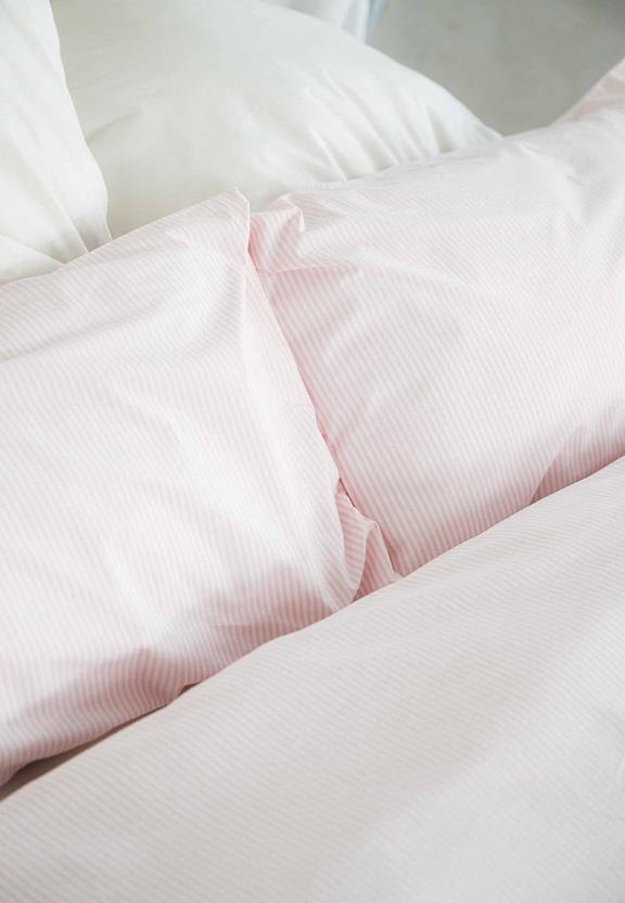 Beddengoedset Majuli Stripes Rose / Natuurlijk Wit from Shop Like You Give a Damn