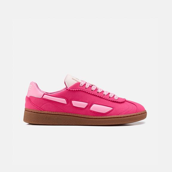 Sneakers M70 Jazzy Fuchsia & Gum via Shop Like You Give a Damn