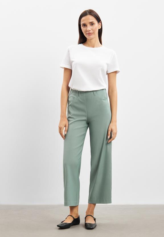Broek Donna Loose Crop Sage via Shop Like You Give a Damn