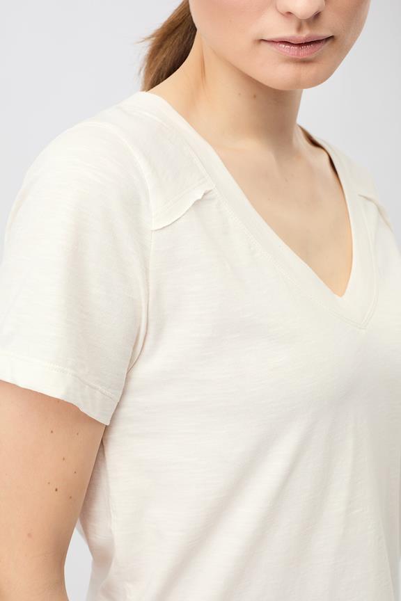 T-Shirt De Nieuwe V-Hals Wit from Shop Like You Give a Damn
