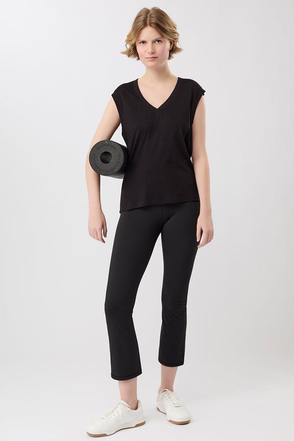 T-Shirt Biarritz Zwart from Shop Like You Give a Damn