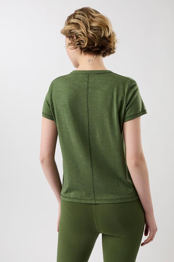 T-Shirt Rust Herstel Roots Groen from Shop Like You Give a Damn