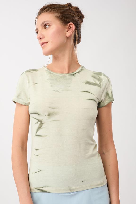 T-Shirt Batik Tie Dye Groen via Shop Like You Give a Damn