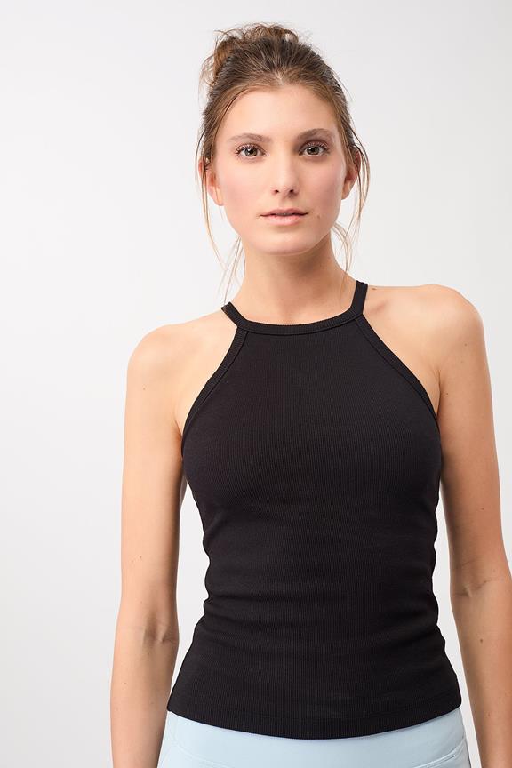Top Geribbelde Halternek Zwart via Shop Like You Give a Damn