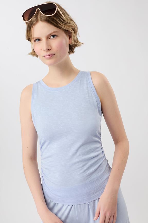 Top Ruffled Etheral Glow Lichtblauw via Shop Like You Give a Damn