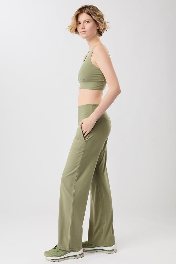 Broek Wijde Pijpen Workout Mossy Bark Groen from Shop Like You Give a Damn