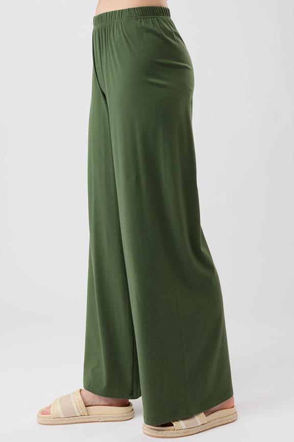 Broek Cozy Day Roots Groen from Shop Like You Give a Damn