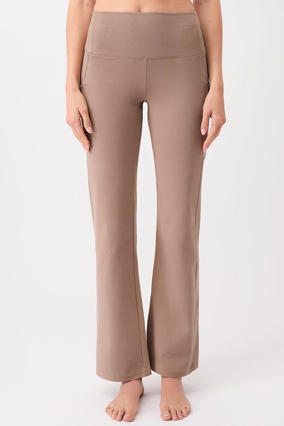 Broek Recht Curtado Bruin via Shop Like You Give a Damn