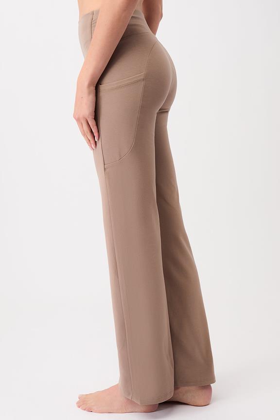 Broek Recht Curtado Bruin from Shop Like You Give a Damn