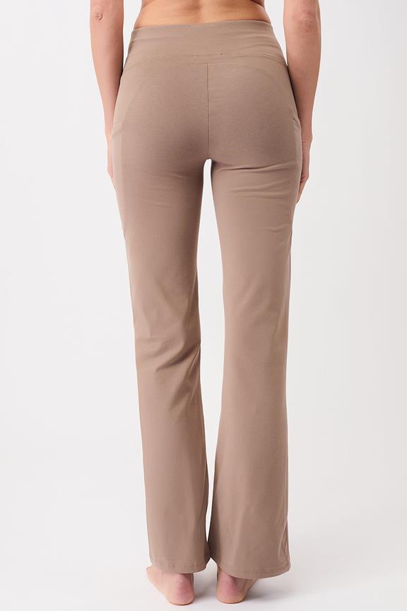 Broek Recht Curtado Bruin from Shop Like You Give a Damn