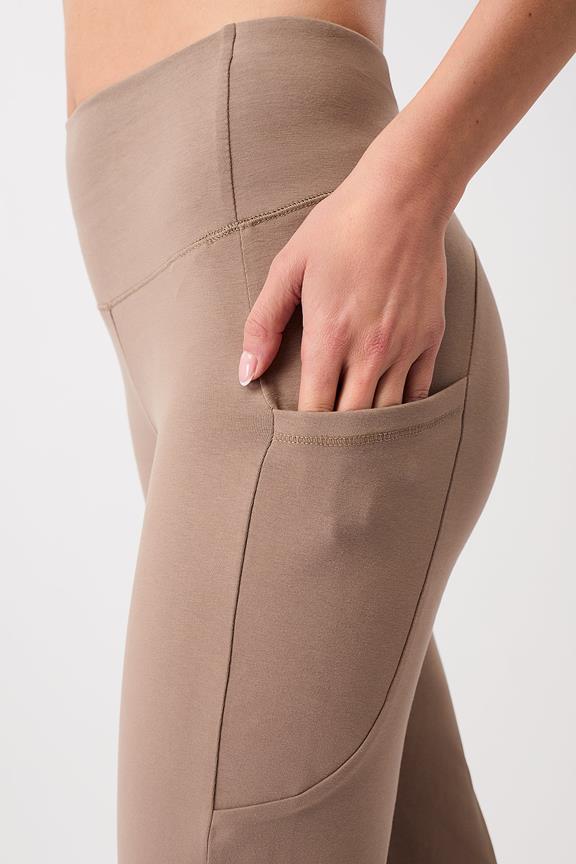 Broek Recht Curtado Bruin from Shop Like You Give a Damn