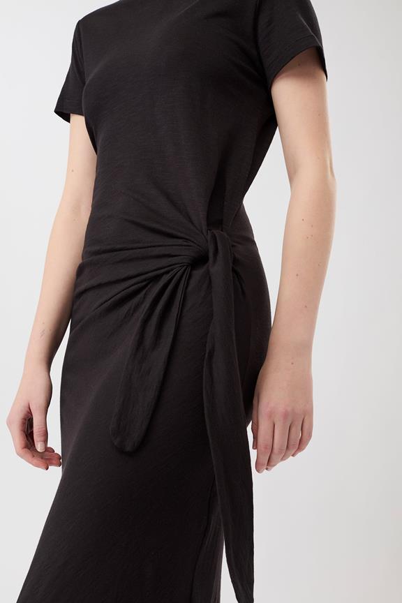 Jurk Jupiter Zwart from Shop Like You Give a Damn