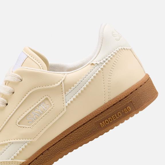 Sneakers M89 Icon Vanille & Off-White from Shop Like You Give a Damn