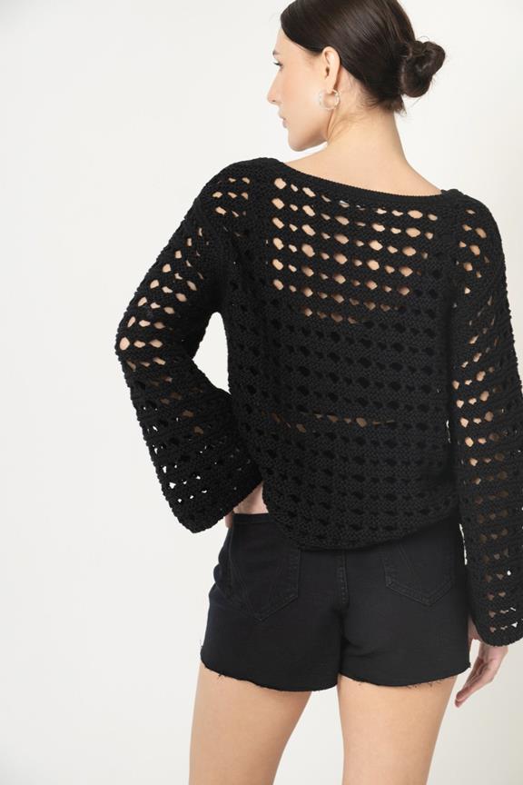 Trui Ysabela Zwart from Shop Like You Give a Damn