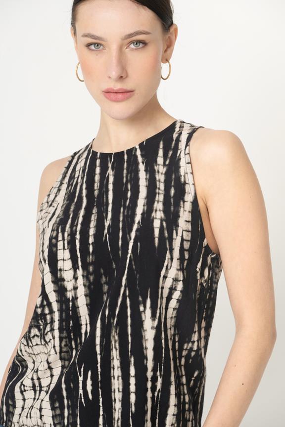 Top Chemilla Zwarte Batik from Shop Like You Give a Damn