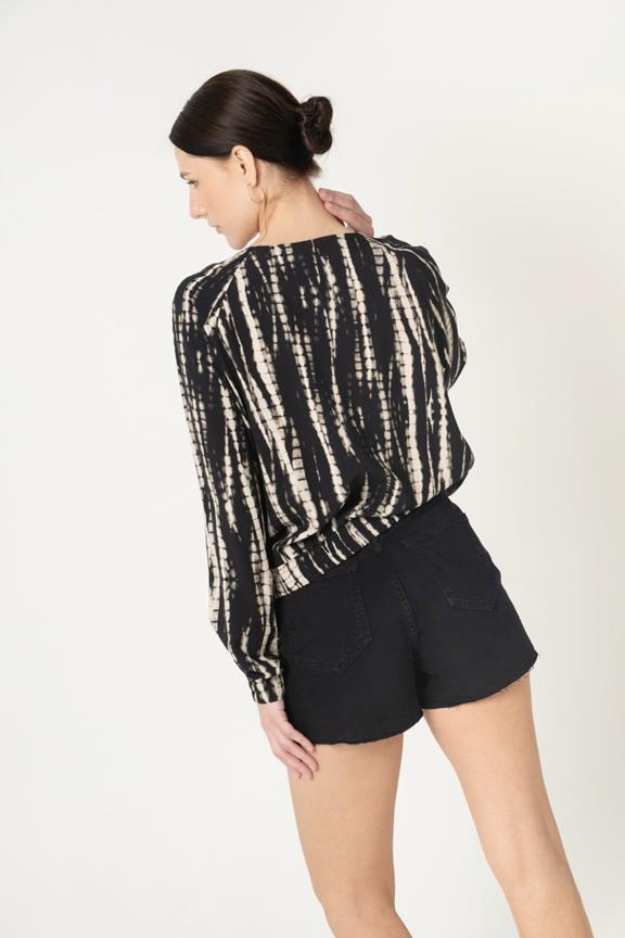 Blouse Jas Boca Zwart Batik from Shop Like You Give a Damn