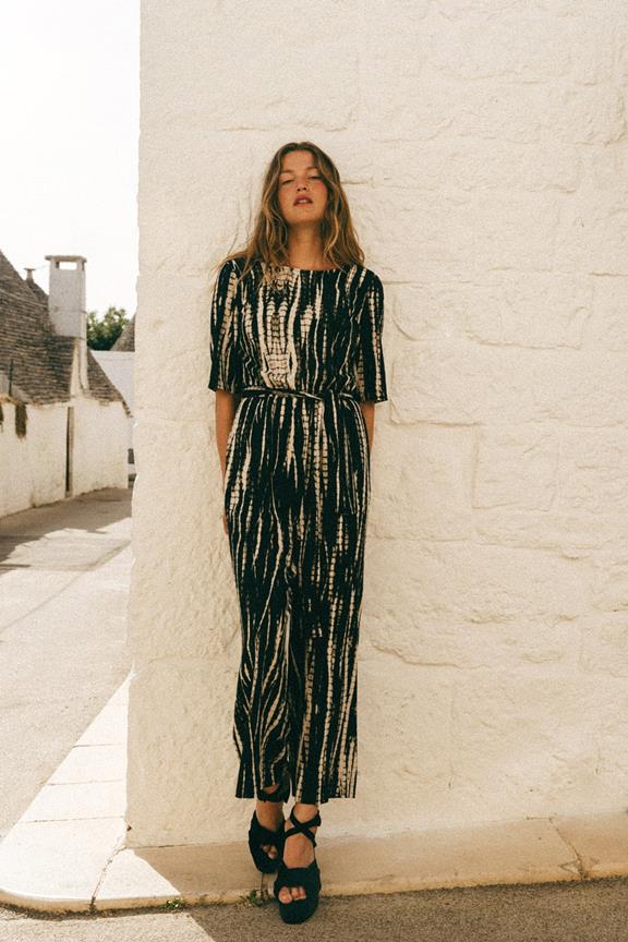 Jumpsuit Staine Halfmouwen Zwarte Batik from Shop Like You Give a Damn