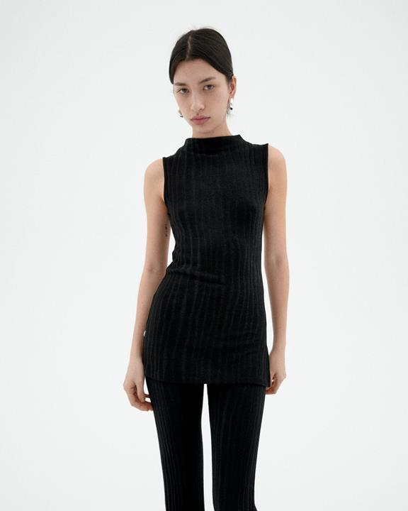 Top Velita Zwart via Shop Like You Give a Damn
