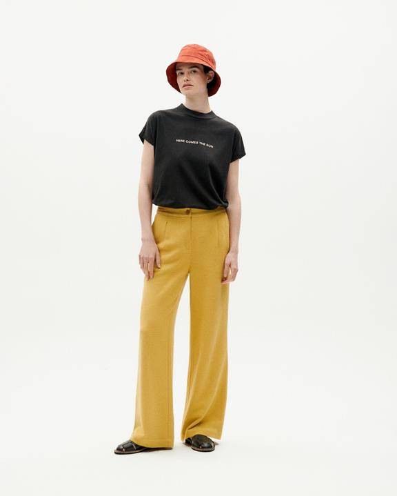 Hoed Yelle Geruit Rood from Shop Like You Give a Damn