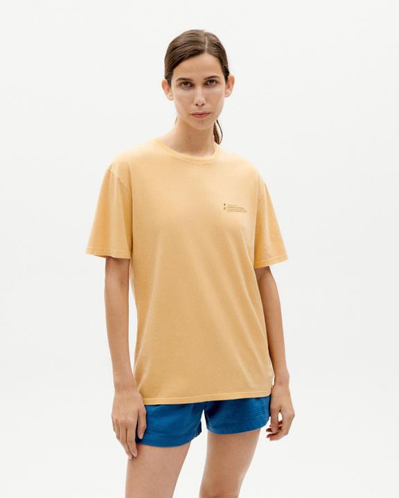 T-Shirt Tagetes Natuurlijke Kleurstof from Shop Like You Give a Damn